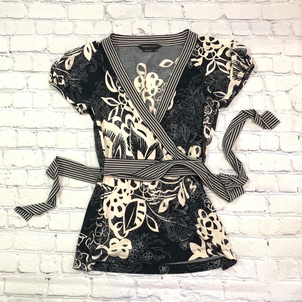 BCBG Max Azria Wrap Top with contrast waist tie Sz XS